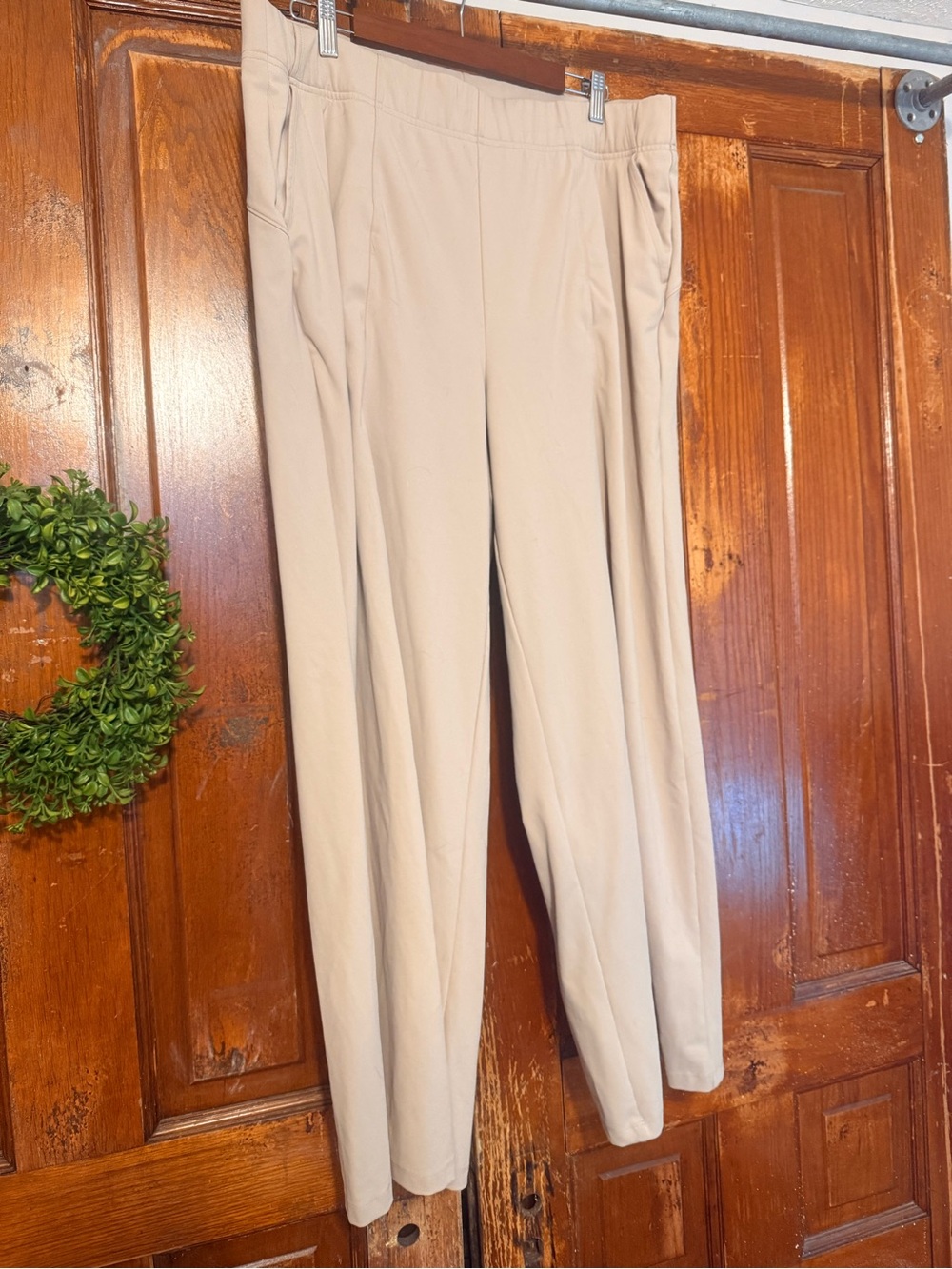 Old Navy Women's Beige Pull-On Straight Trousers